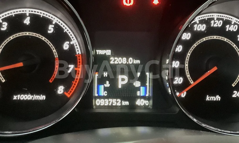 Vehicle photo 7