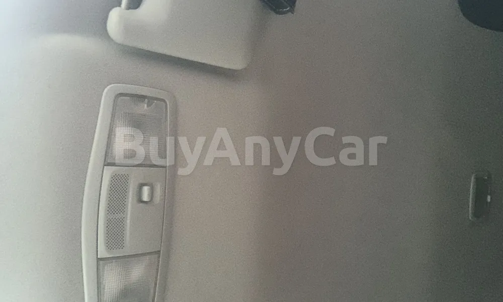Vehicle photo 9