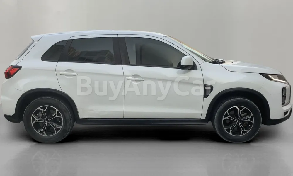 Vehicle photo 3