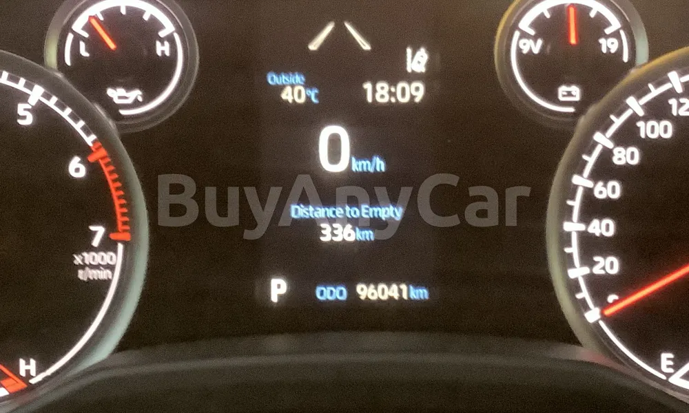 Vehicle photo 7