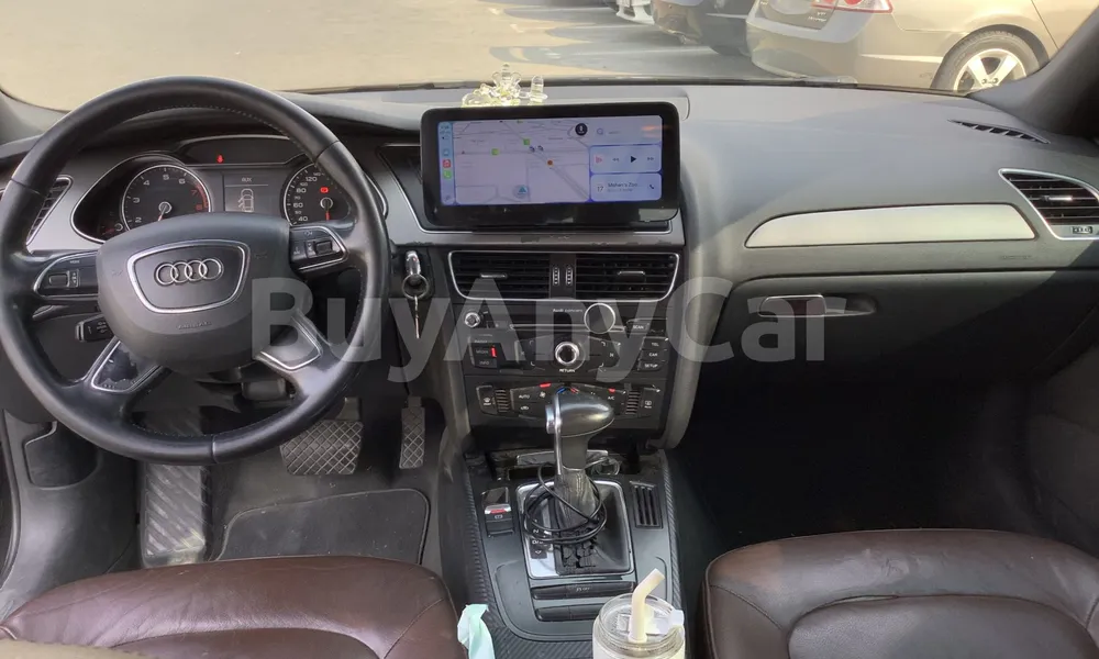 Vehicle photo 8