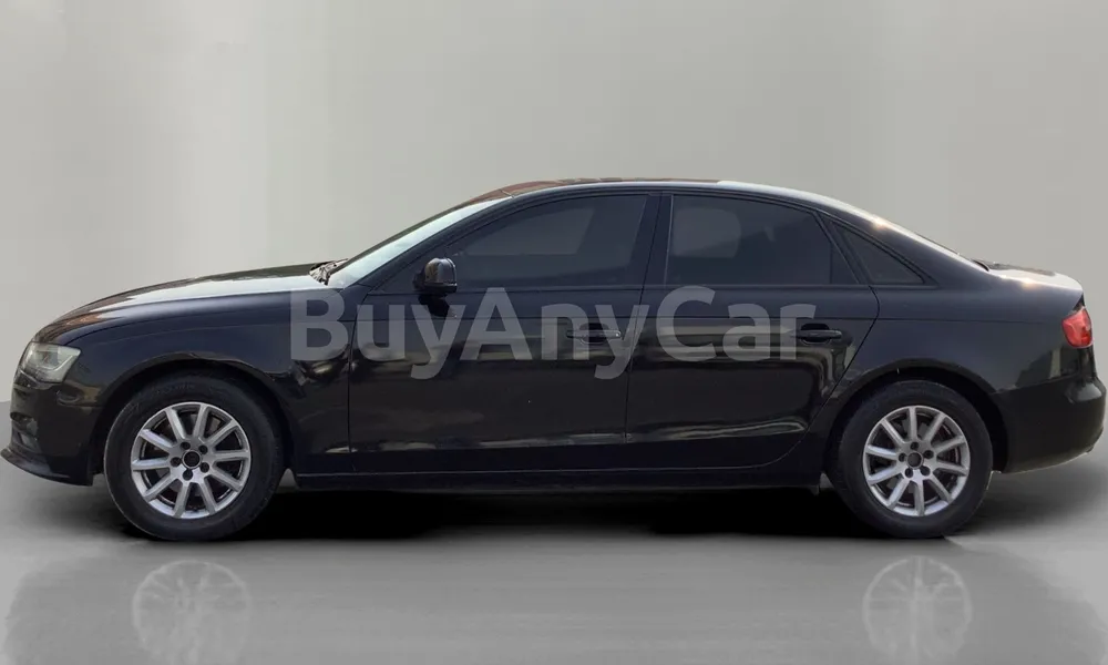 Vehicle photo 4