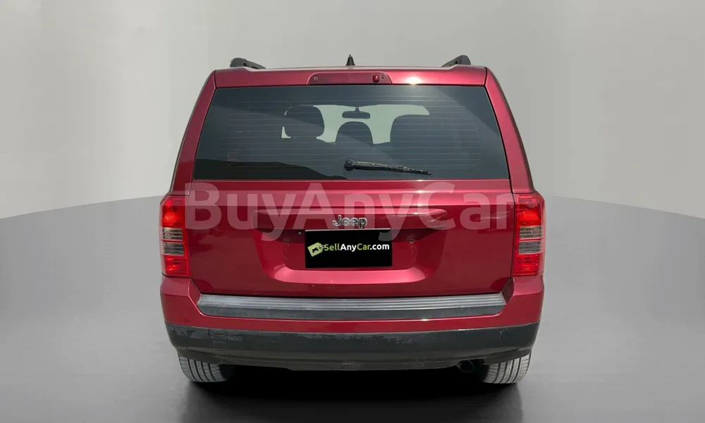 Vehicle photo 2