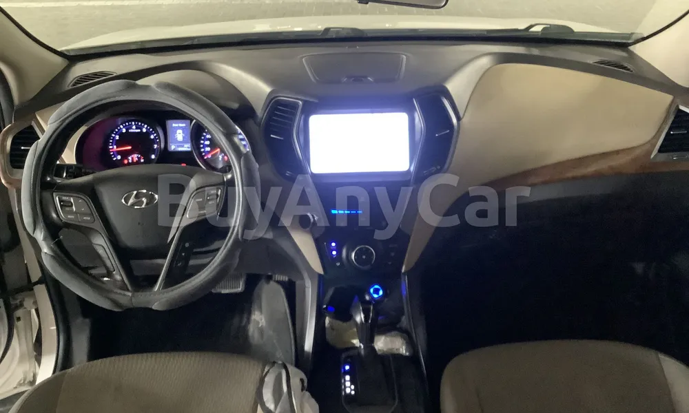 Vehicle photo 13