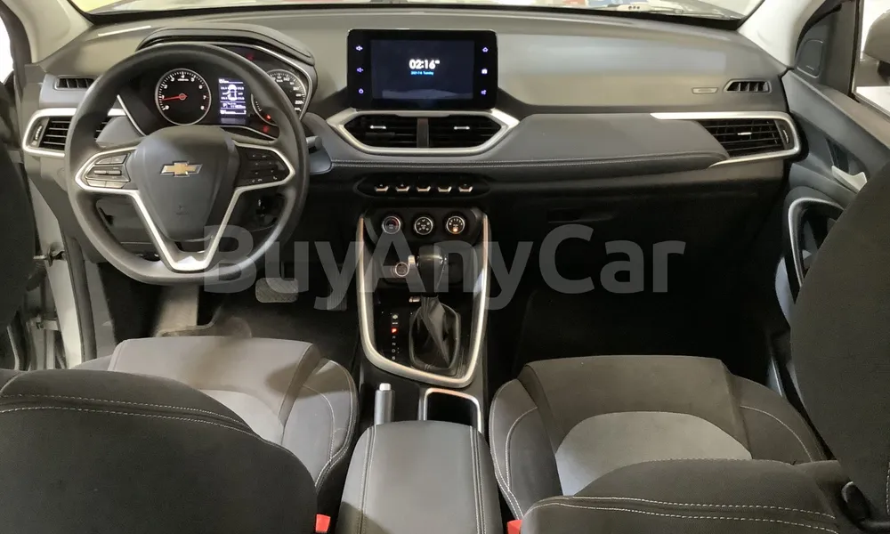 Vehicle photo 8