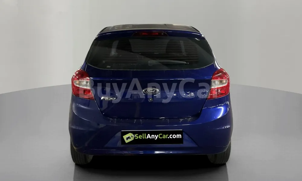 Vehicle photo 2