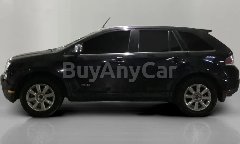 Vehicle photo 4