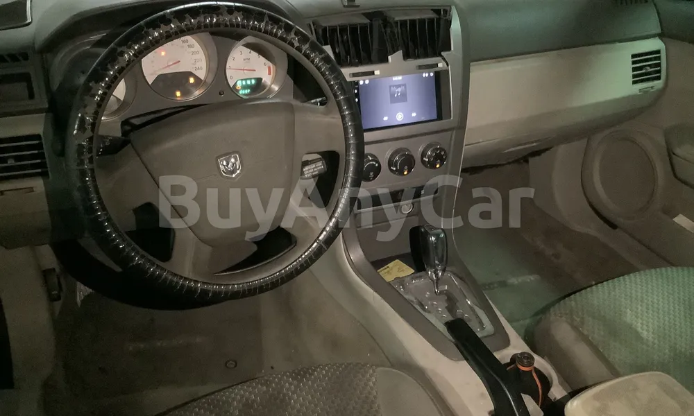 Vehicle photo 8