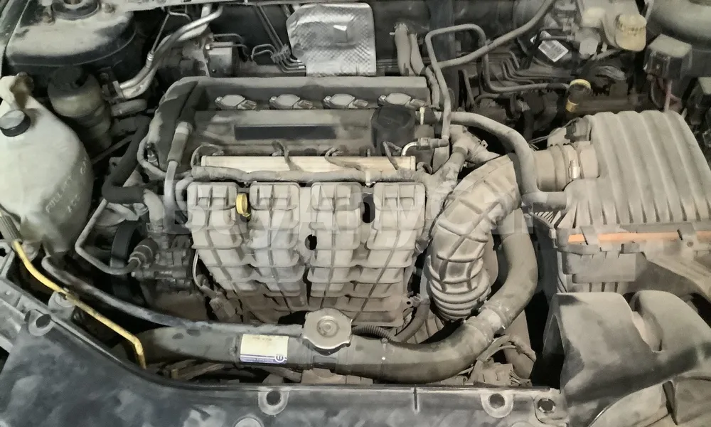 Vehicle photo 6