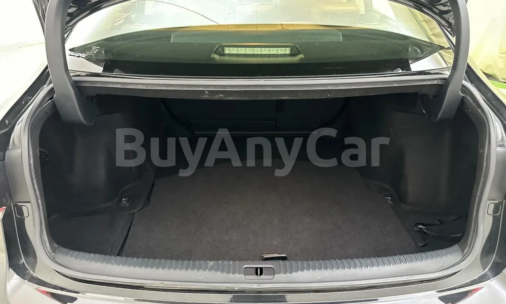 Vehicle photo 14