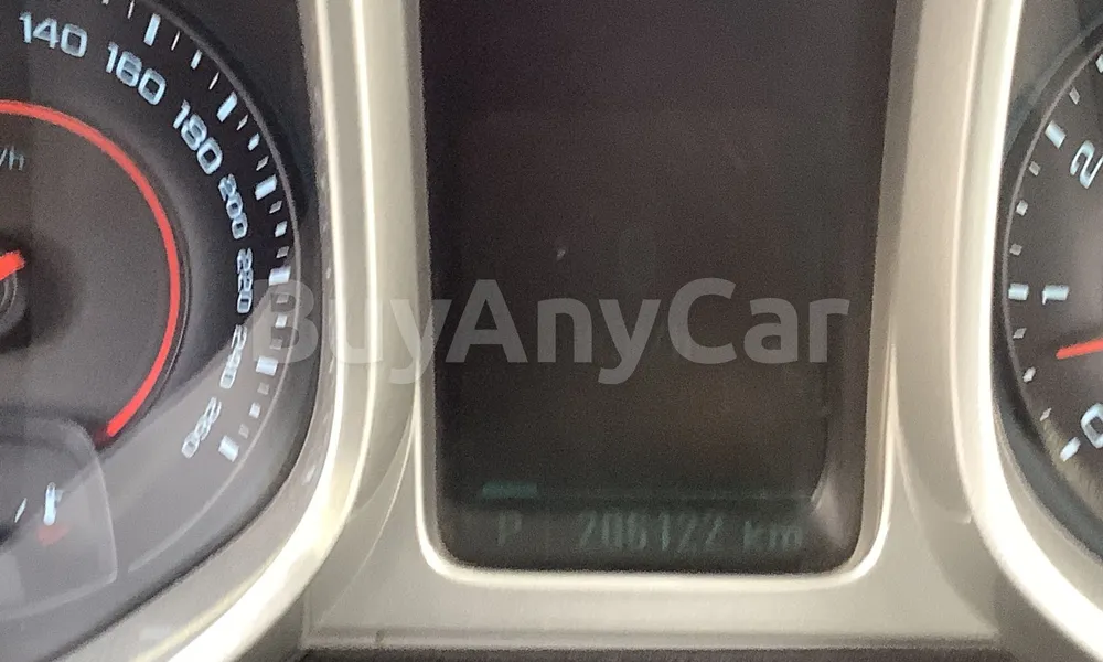 Vehicle photo 6