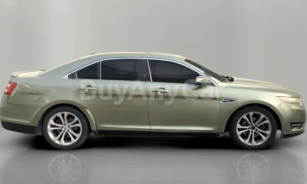 Vehicle photo 4