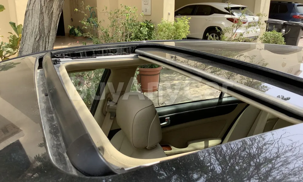 Vehicle photo 7