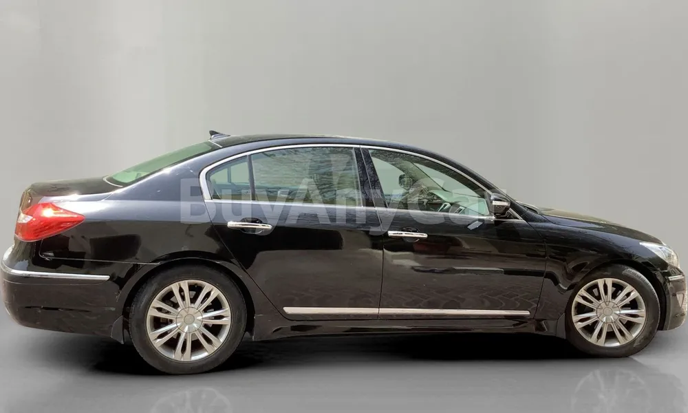 Vehicle photo 4