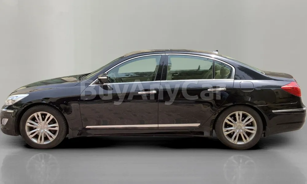 Vehicle photo 3