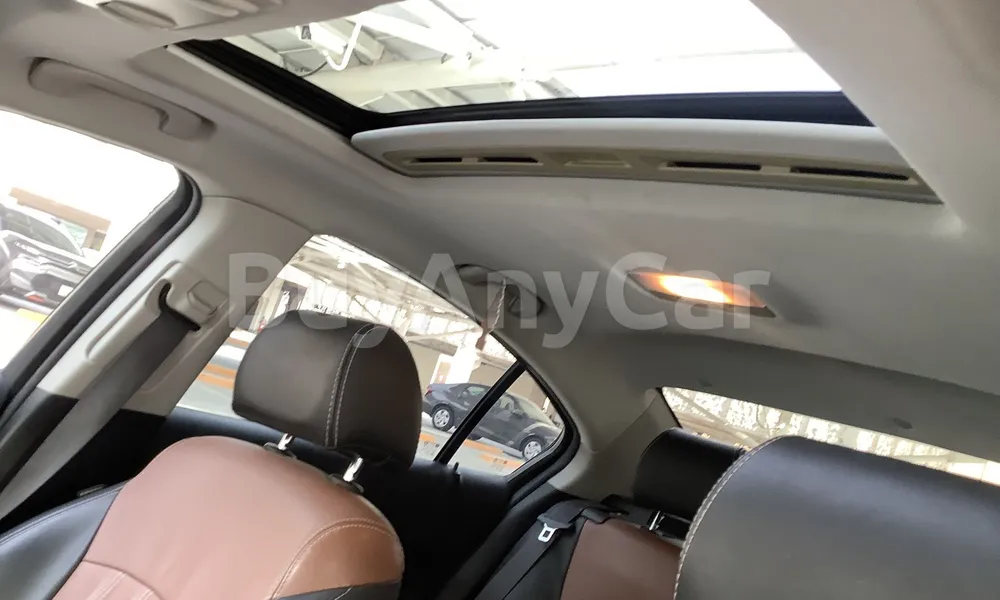 Vehicle photo 10