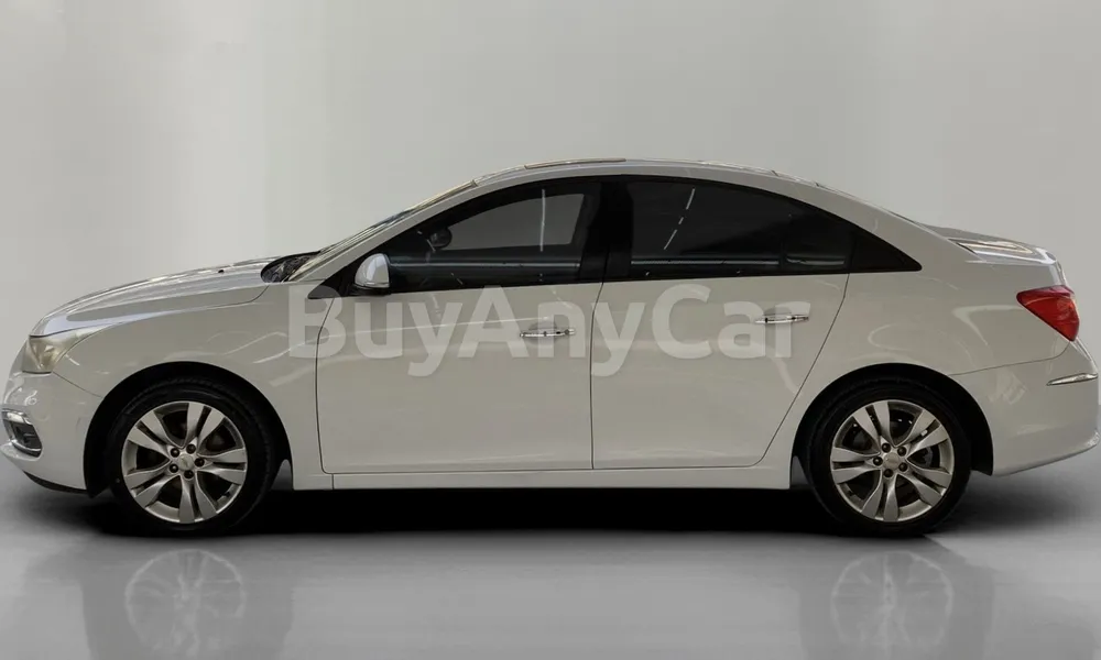 Vehicle photo 5