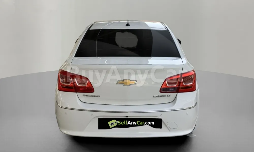 Vehicle photo 3