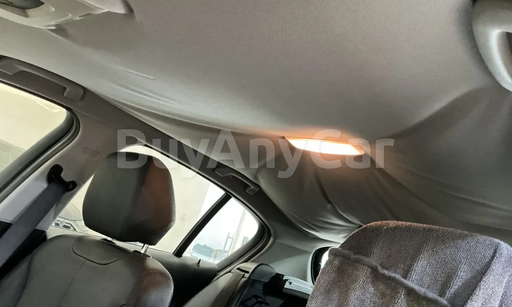 Vehicle photo 11