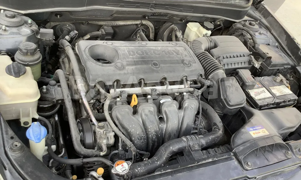 Vehicle photo 6