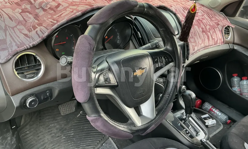 Vehicle photo 9