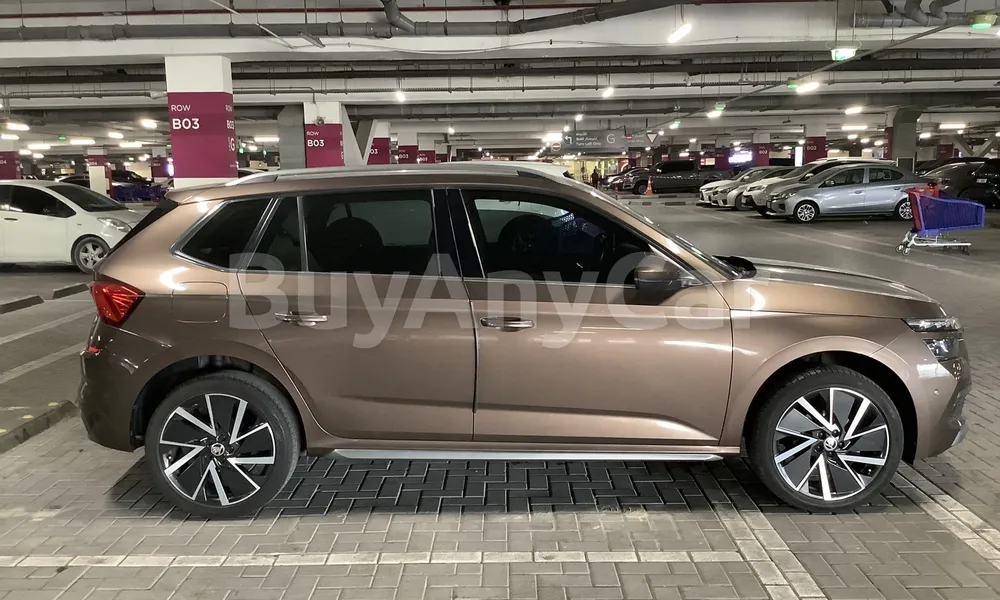 Vehicle photo 5