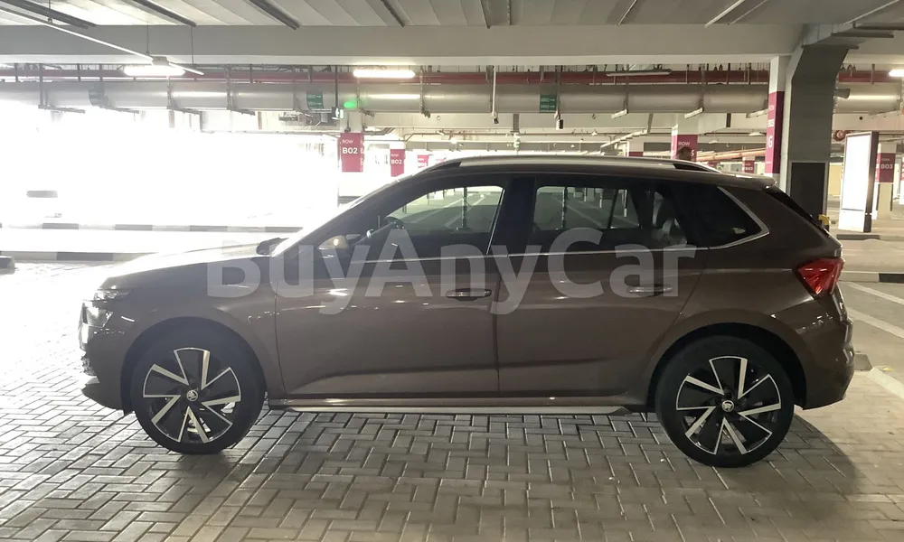 Vehicle photo 3