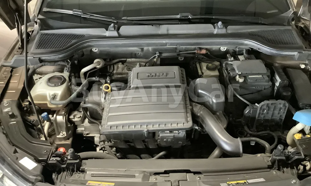 Vehicle photo 7