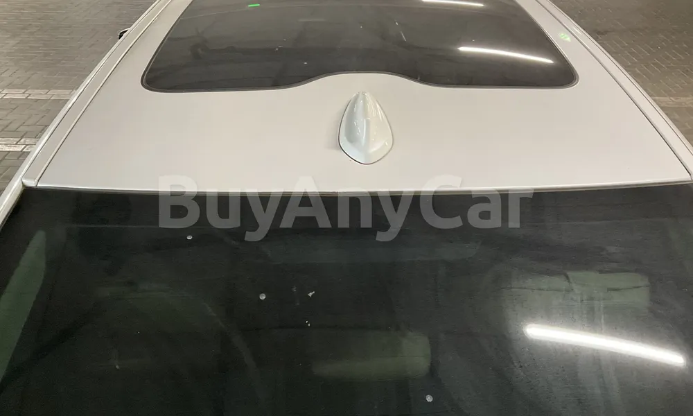 Vehicle photo 6
