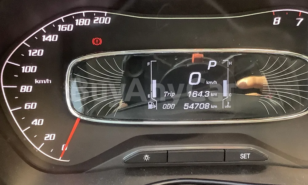 Vehicle photo 7