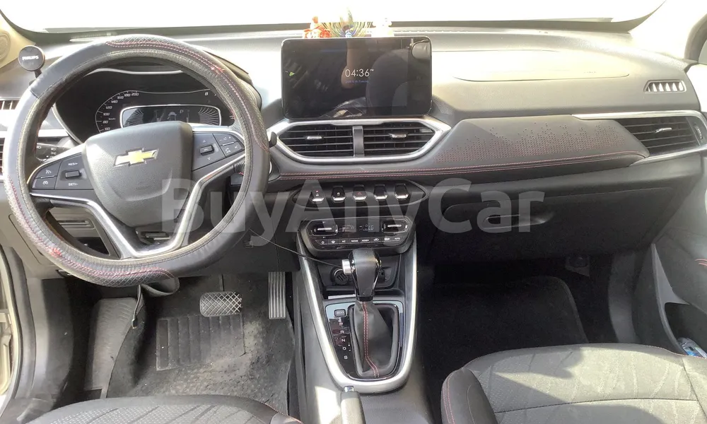 Vehicle photo 8