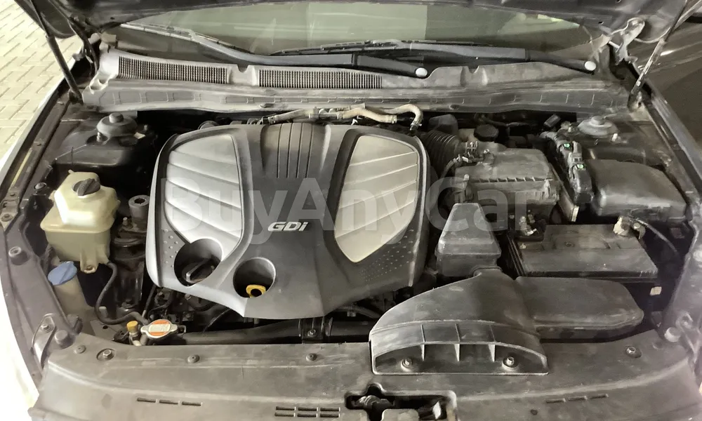 Vehicle photo 6
