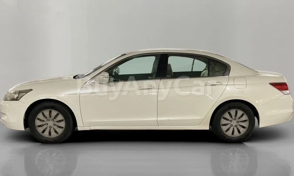 Vehicle photo 4