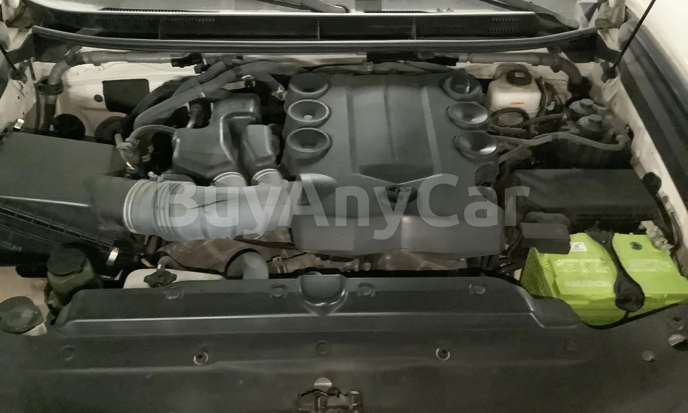 Vehicle photo 6