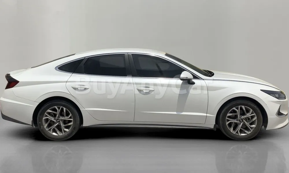 Vehicle photo 4
