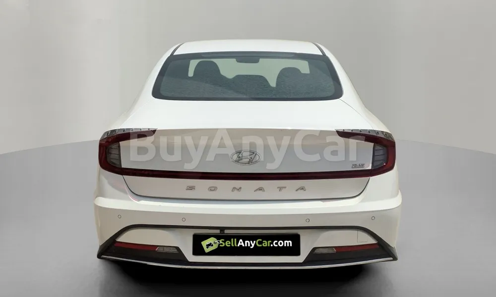 Vehicle photo 2