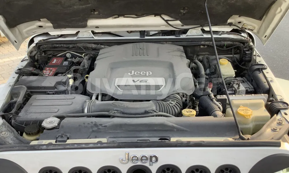Vehicle photo 10