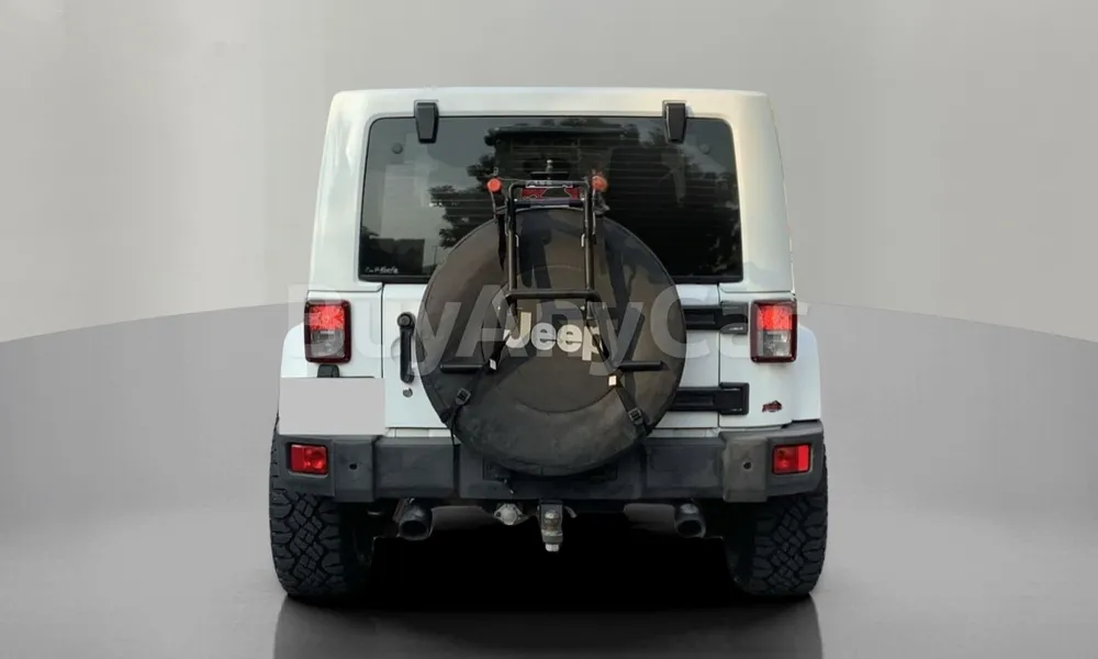 Vehicle photo 3