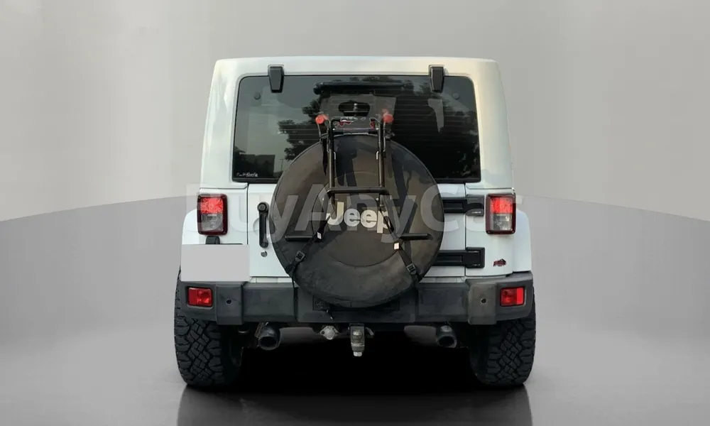 Vehicle photo 4