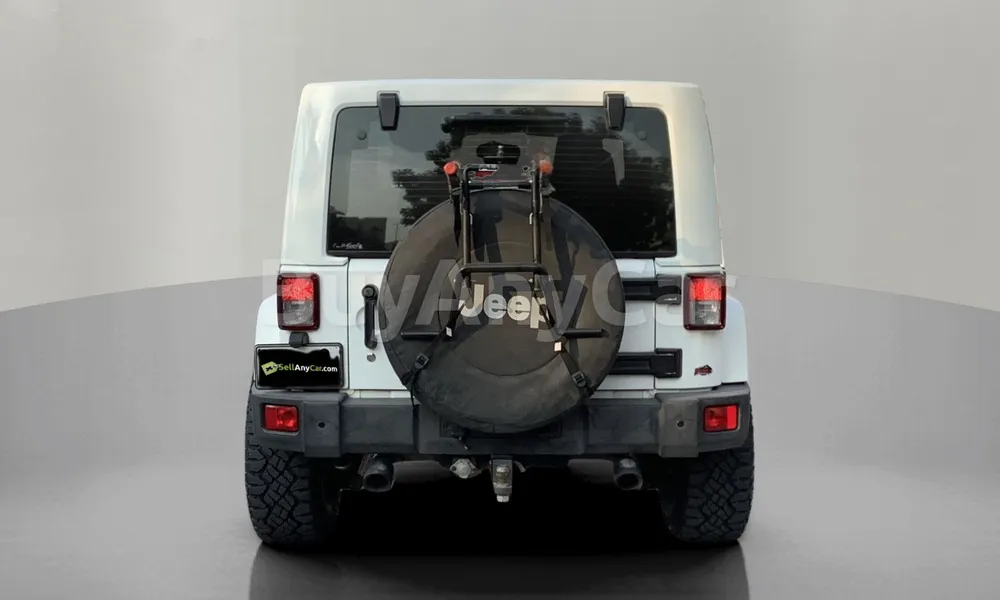 Vehicle photo 5