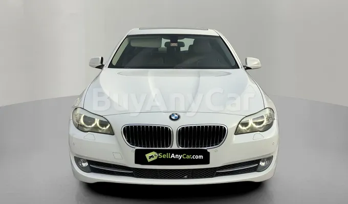 carsDetail