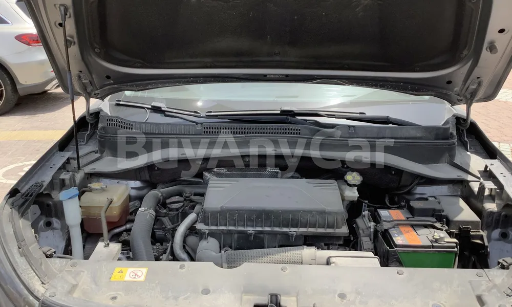 Vehicle photo 7