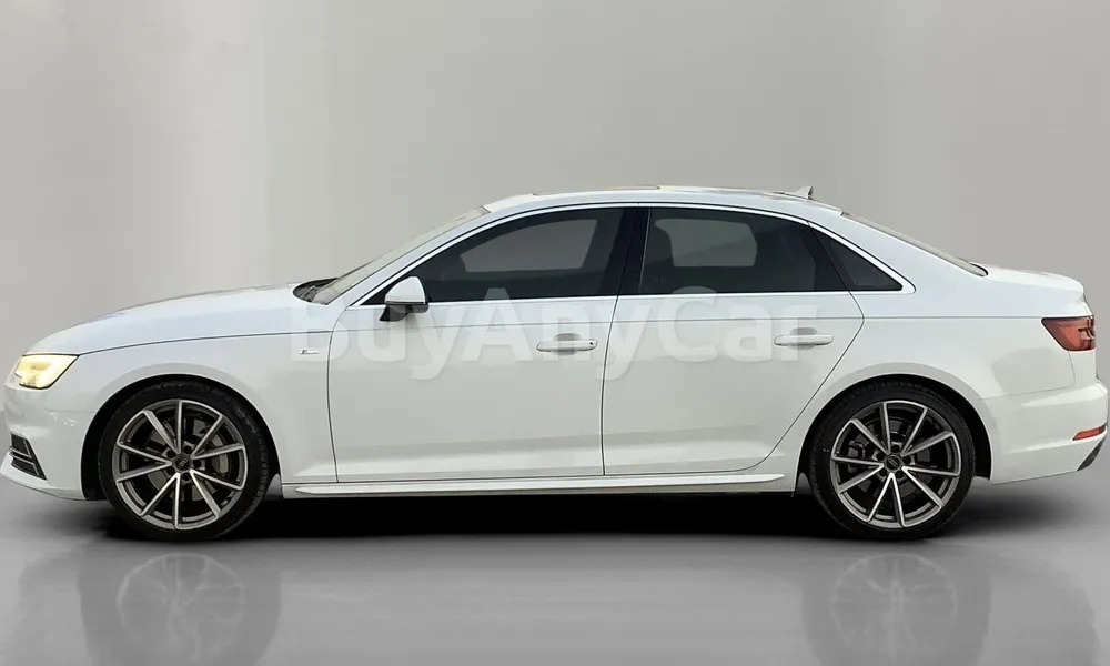 Vehicle photo 4