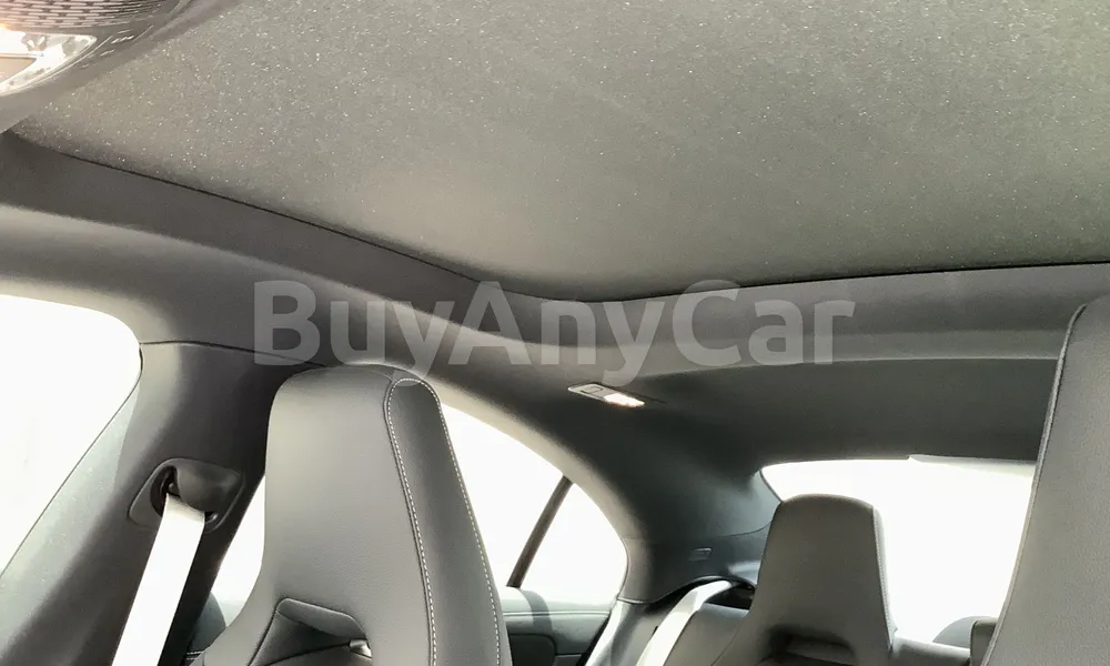 Vehicle photo 8