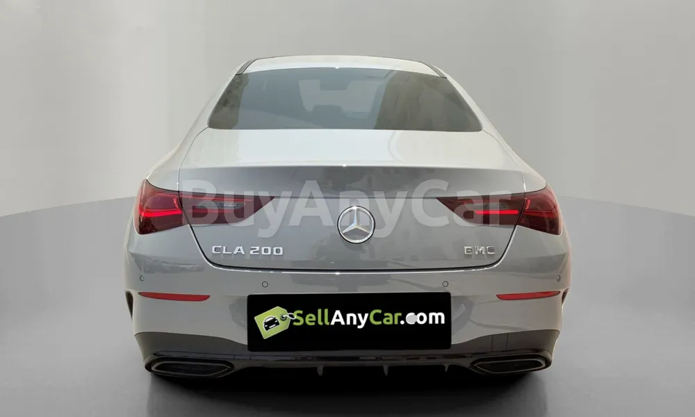 Vehicle photo 2