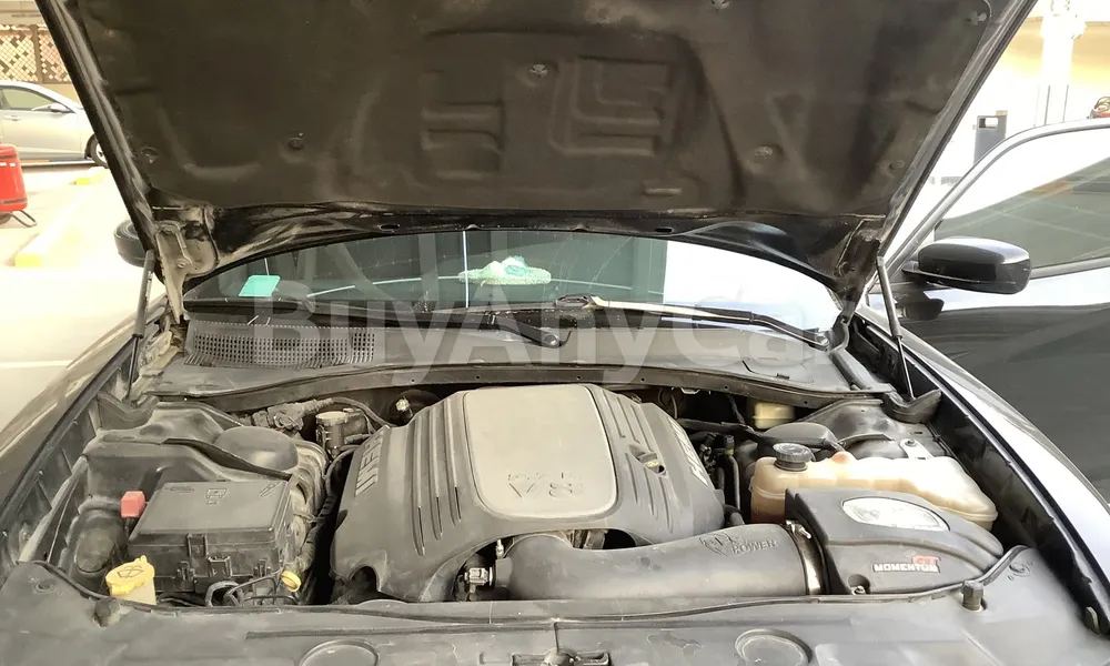 Vehicle photo 8