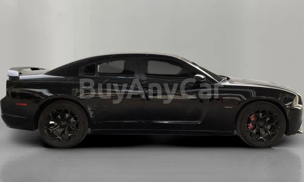 Vehicle photo 4