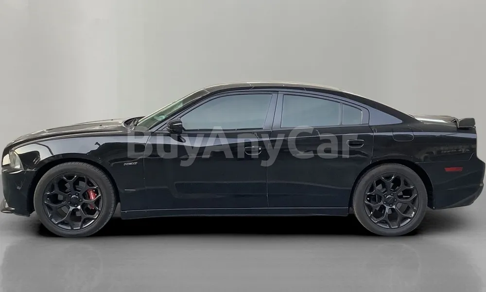 Vehicle photo 5