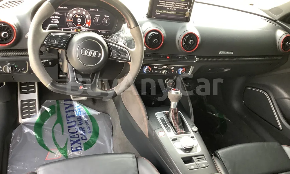 Vehicle photo 8
