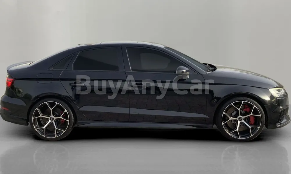 Vehicle photo 3